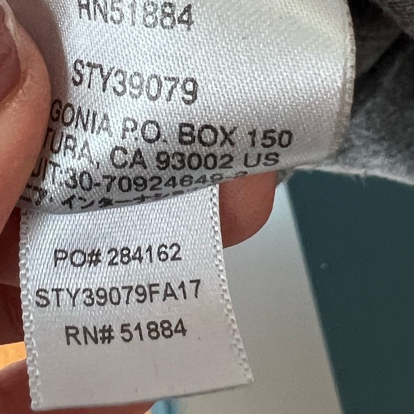 Patagonia Women’s Gray Graphic Short Sleeve T-Shirt Size Small - Picture 6 of 7